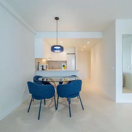 Milenial Immo Beachfront With Parking Apartament *