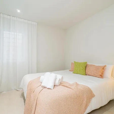 Milenial Immo Beachfront With Parking Apartament