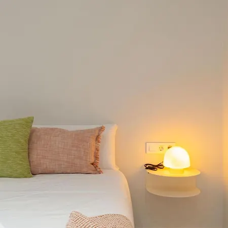 Milenial Immo Beachfront With Parking Lejlighed