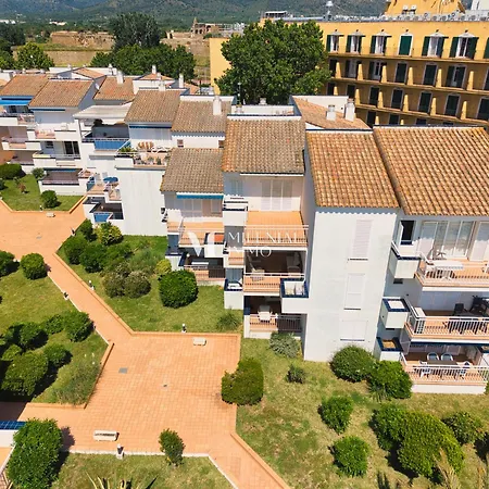 Milenial Immo Beachfront With Parking Apartamento