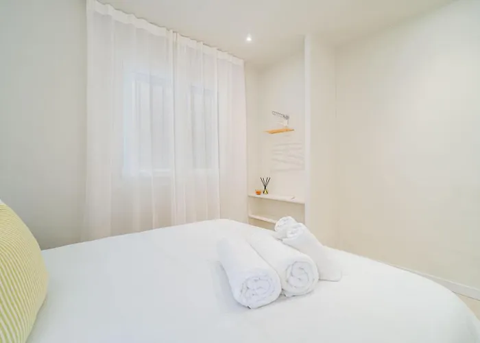 Lejlighed Milenial Immo Beachfront With Parking Roses